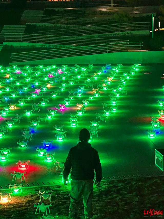 ▲无人机灯光调试现场