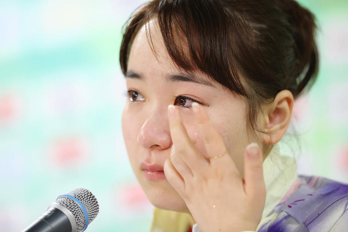 伊藤美诚落泪。