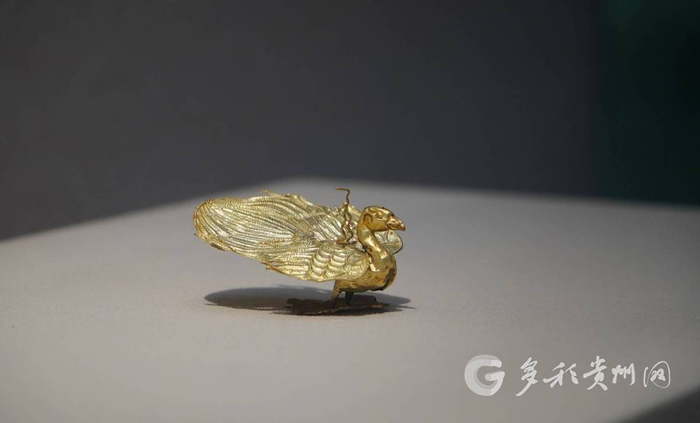 杨氏土司墓地出土的明代金朱雀