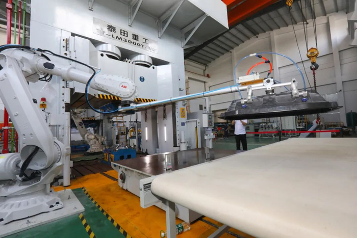 △亚太生产车间。肇庆市融媒体中心记者 梁小明 摄