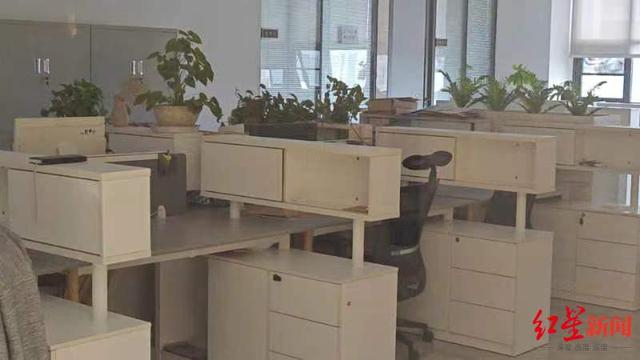 ▲空无一人的瑞鼎城A栋商务中心25楼