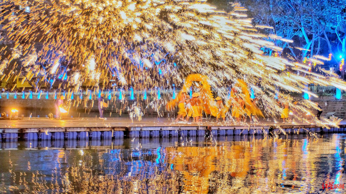 ▲“火龙灯舞”登上央视