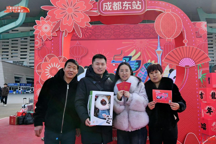 ▲除夕领证的新人