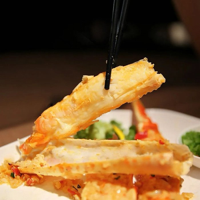 蒜蓉帝王蟹腿。图 / 盒马APP