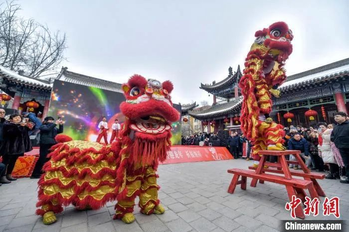 传统舞狮表演。刘新 摄
