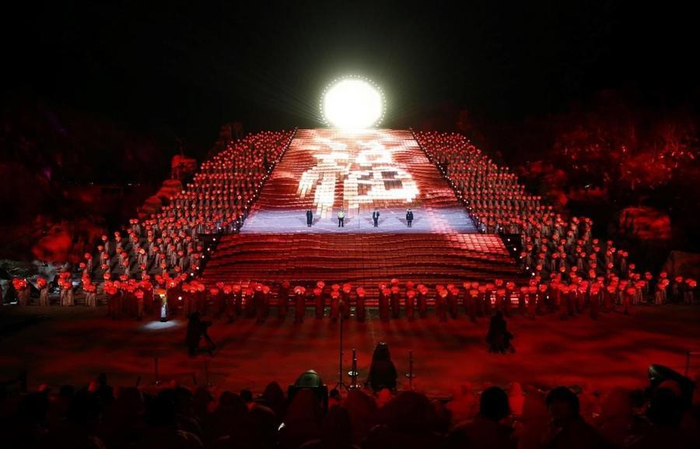 2018央视春晚《天耀中华》