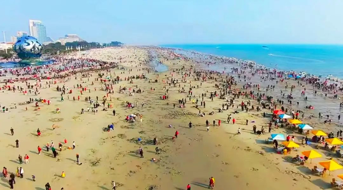 北海银滩。图源北海日报