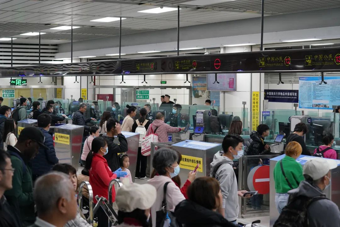 （图源 / 深圳边检总站）