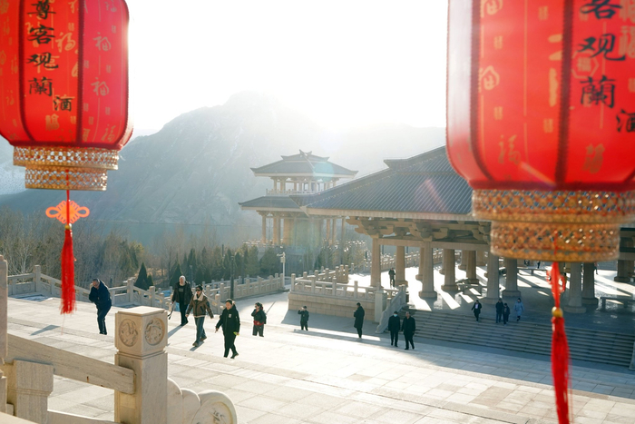 走进大禹文化园，感悟古老的黄河文化。