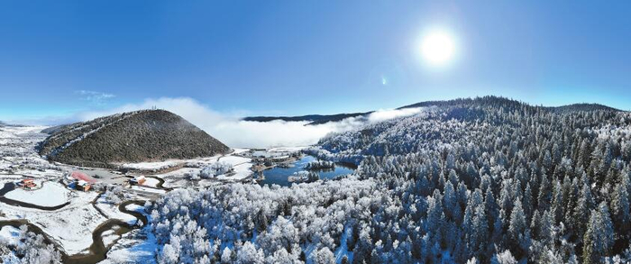 冬日里的普达措国家公园。记者 陈飞 摄