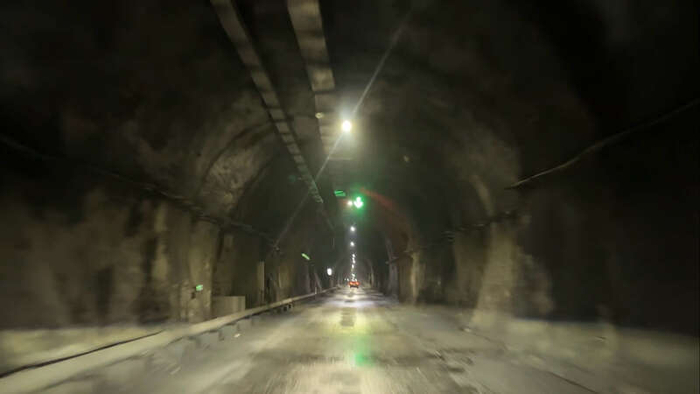 中国锦屏地下实验室所在的锦屏山隧道.