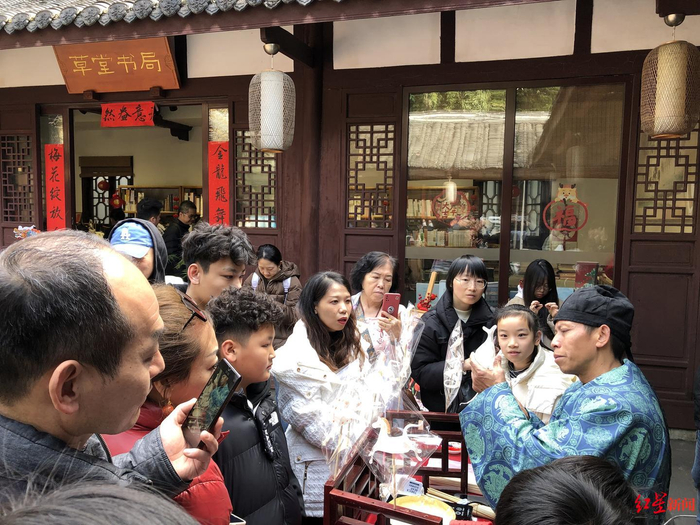 ▲杜甫草堂内新春活动现场