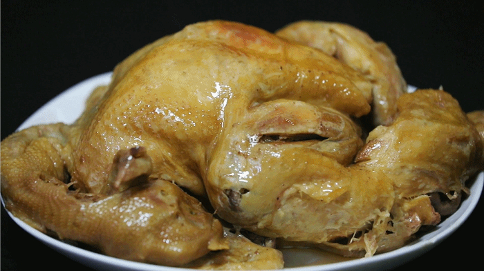 二毛烧鸡。河北日报通讯员张盼盼　张瑞林摄　河北日报记者许佳奇制作