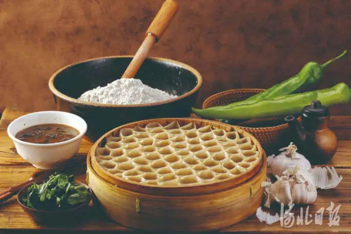 莜面窝窝。张家口明瑞食府供图