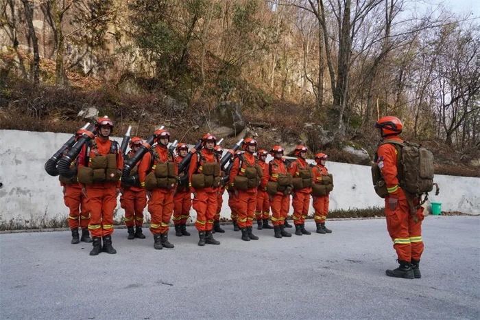 甘肃森林消防总队陇南支队武都大队武都中队消防指战员