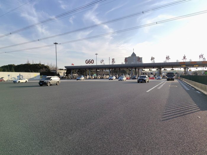 G60沪昆高速  上海松江警方 图