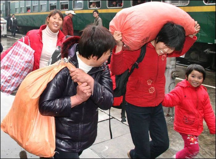 只要能回家过年，再累再辛苦也是开心的。