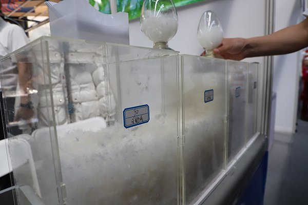 汤原县鹅绒生产基地。张文静摄