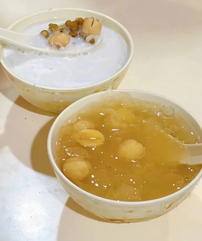 图片来源：小红书@APPLE酱ZZANG、居居