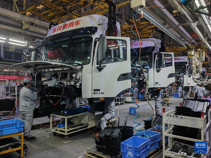 新春走基层|湖北十堰:"车城"转型焕新颜|新能源汽车|商用车|东风_新浪