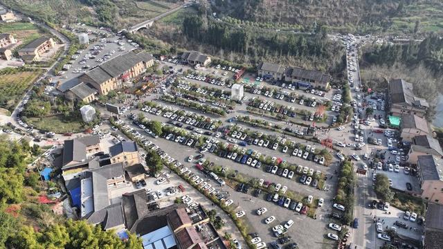 朱德故里景区游客中心。（南充市文广旅局供图）