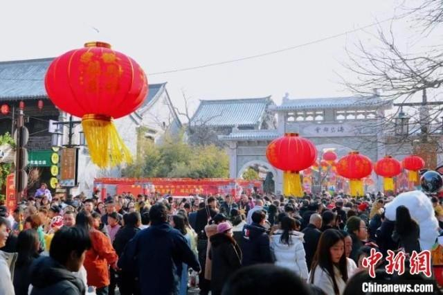 青州古城假期引游人如织。青州古城在线供图