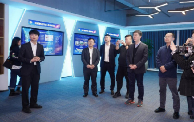 图：中国联通（厦门）工业互联网研究院业务介绍