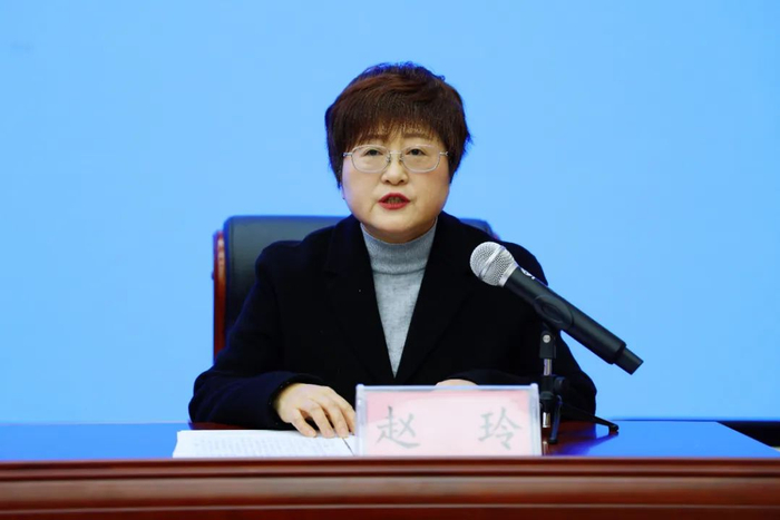 湖北亿纬动力有限公司党委书记、副总裁赵玲