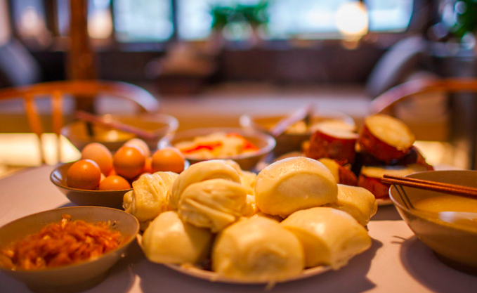 国内精品民宿卫生方面多以酒店模式为标准，并附加在地化服务。图/隐居乡里供图