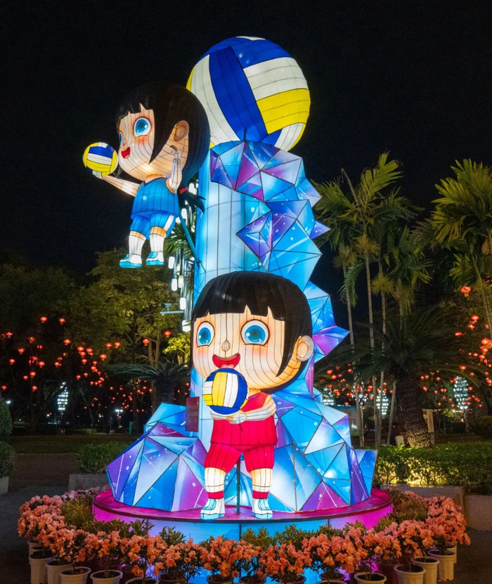 胜利公园“奋进”灯组 漳州市风景园林中心供图