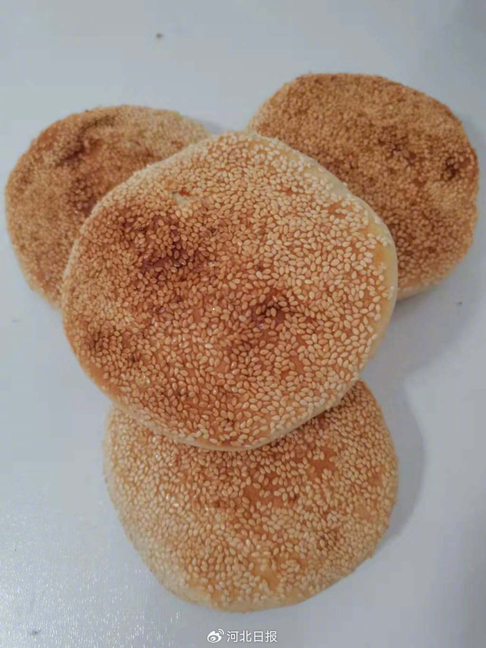 黄骅吊炉烧饼。张延华摄