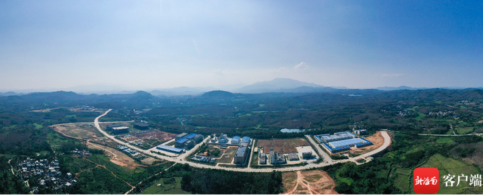 　　俯瞰海南湾岭农产品加工物流园。记者 李昊 摄