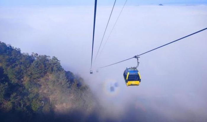 悬空索道，摆渡莽山。