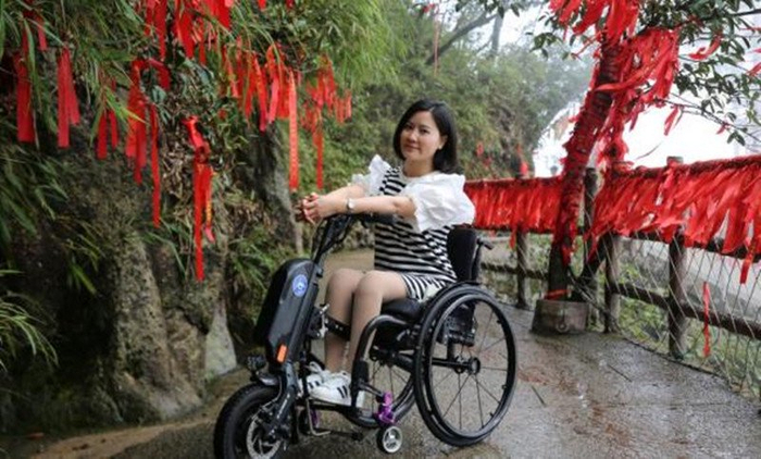 杨淑亭游莽山、代言莽山。