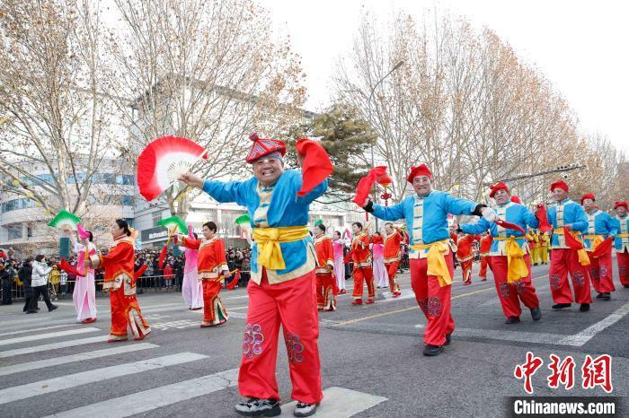 "欢乐京津冀·一起向未来"2024秧歌花会展演24日在北京市平谷区举行