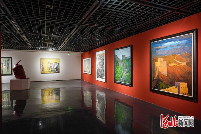 画展现场。杜船摄