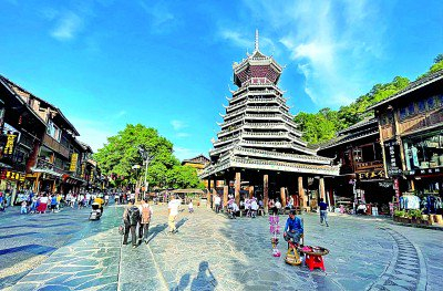 肇兴侗寨内的智团鼓楼。陈冠合摄/光明图片