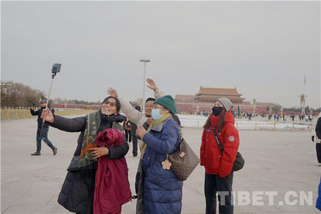 图为带队老师们在合影摄影：王茜