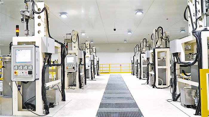 新投入使用的宁夏天通银厦新材料有限公司科技产业基地。宁夏日报记者 丁建峰/图