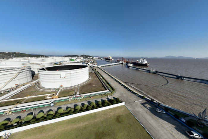 我国首个“离岛型”石化基地——舟山绿色石化基地，该基地是舟山片区的重要组成部分。兵团日报全媒体记者 邵明辉 摄