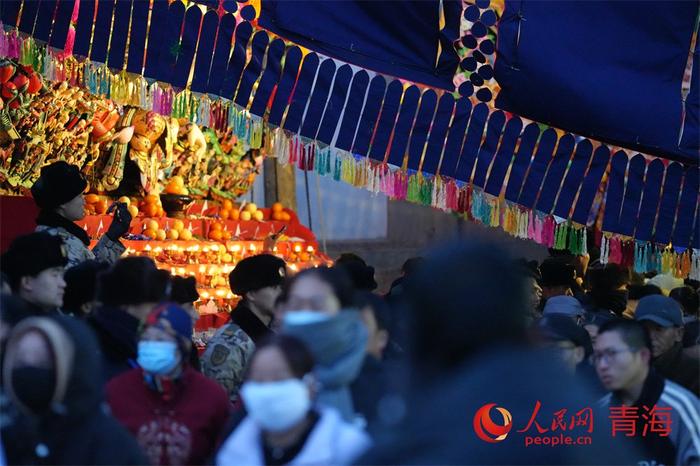 塔尔寺元宵节图片