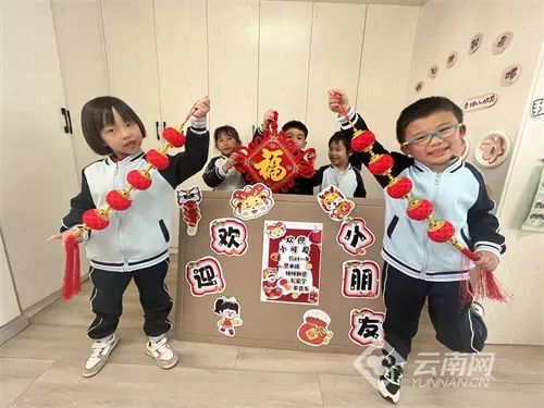 昆明各中小学,幼儿园"花式"迎接→_新浪新闻