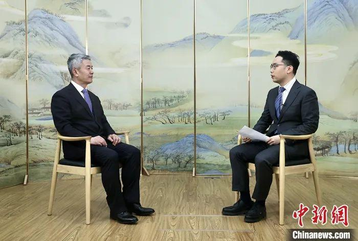 中国商务部国际贸易经济合作研究院学术委员会副主任张建平接受中新社