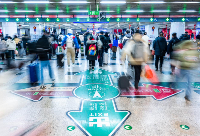 北京西站 韩富强 摄