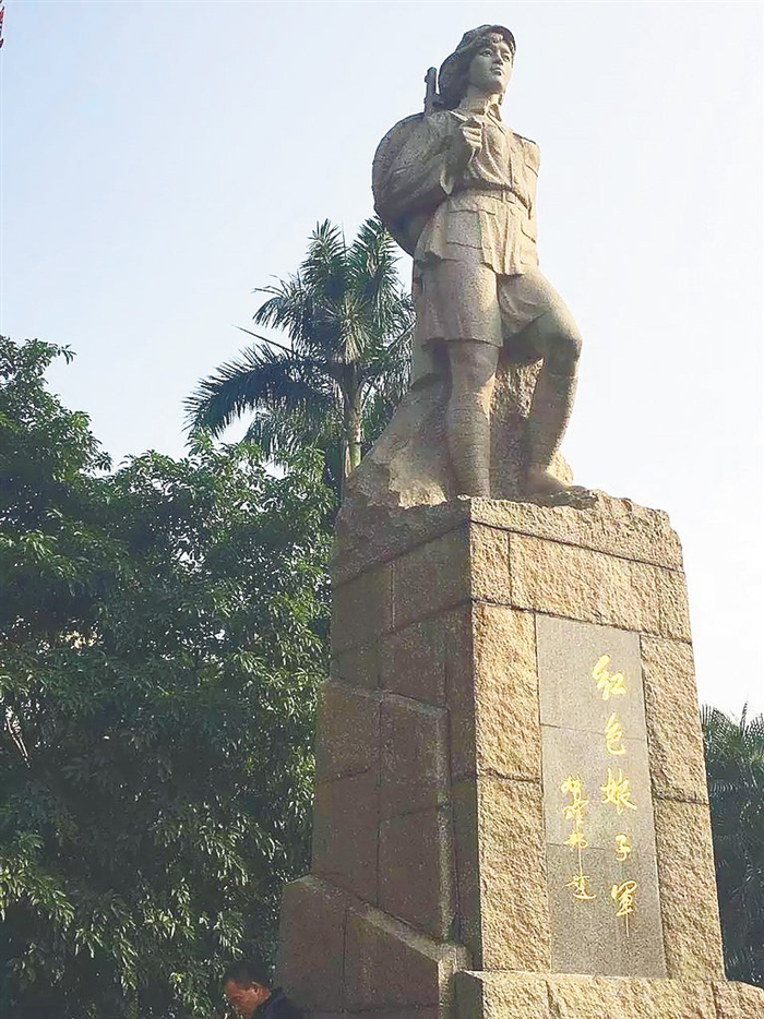 琼海市红色娘子军雕像。李幸璜 摄（图源海南日报）