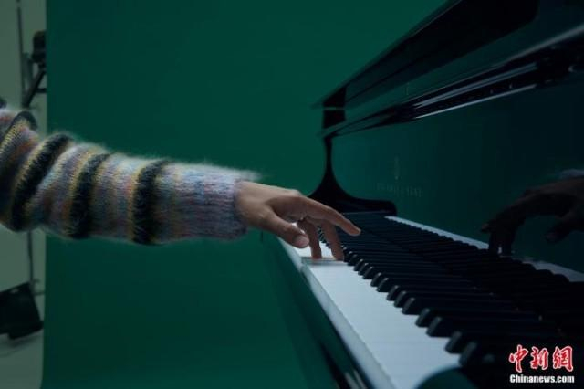 郎朗的手柔韧、厚实。 受访者供图