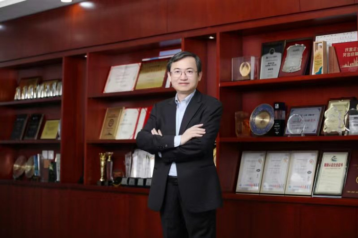     全国政协委员、格科微董事长兼首席执行官赵立新