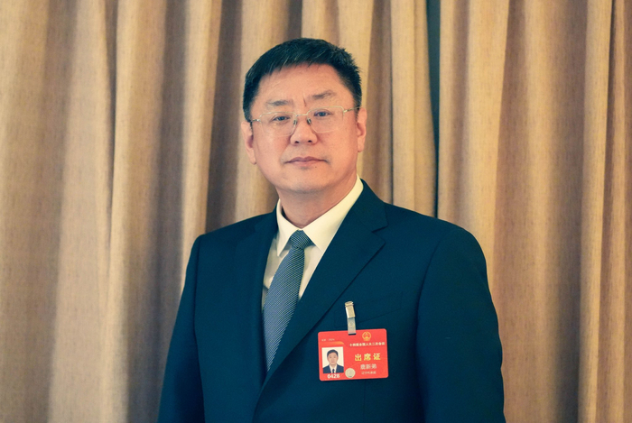 全国人大代表鹿新弟摄影/龚梦泽