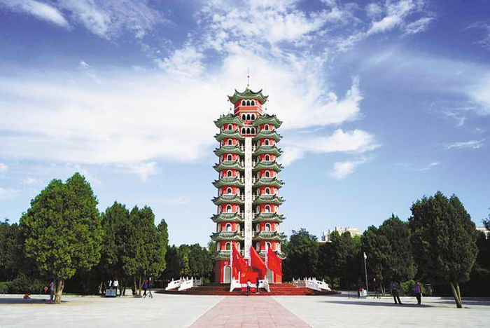 会宁红军会师纪念塔。