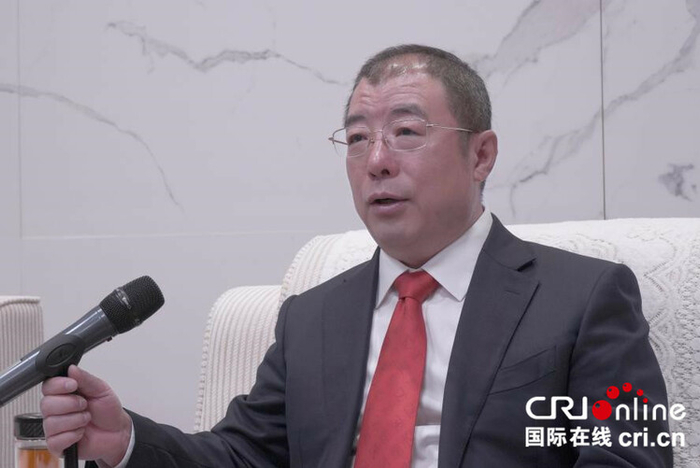 齐向东接受国际在线记者采访（摄影 吕倩媛）